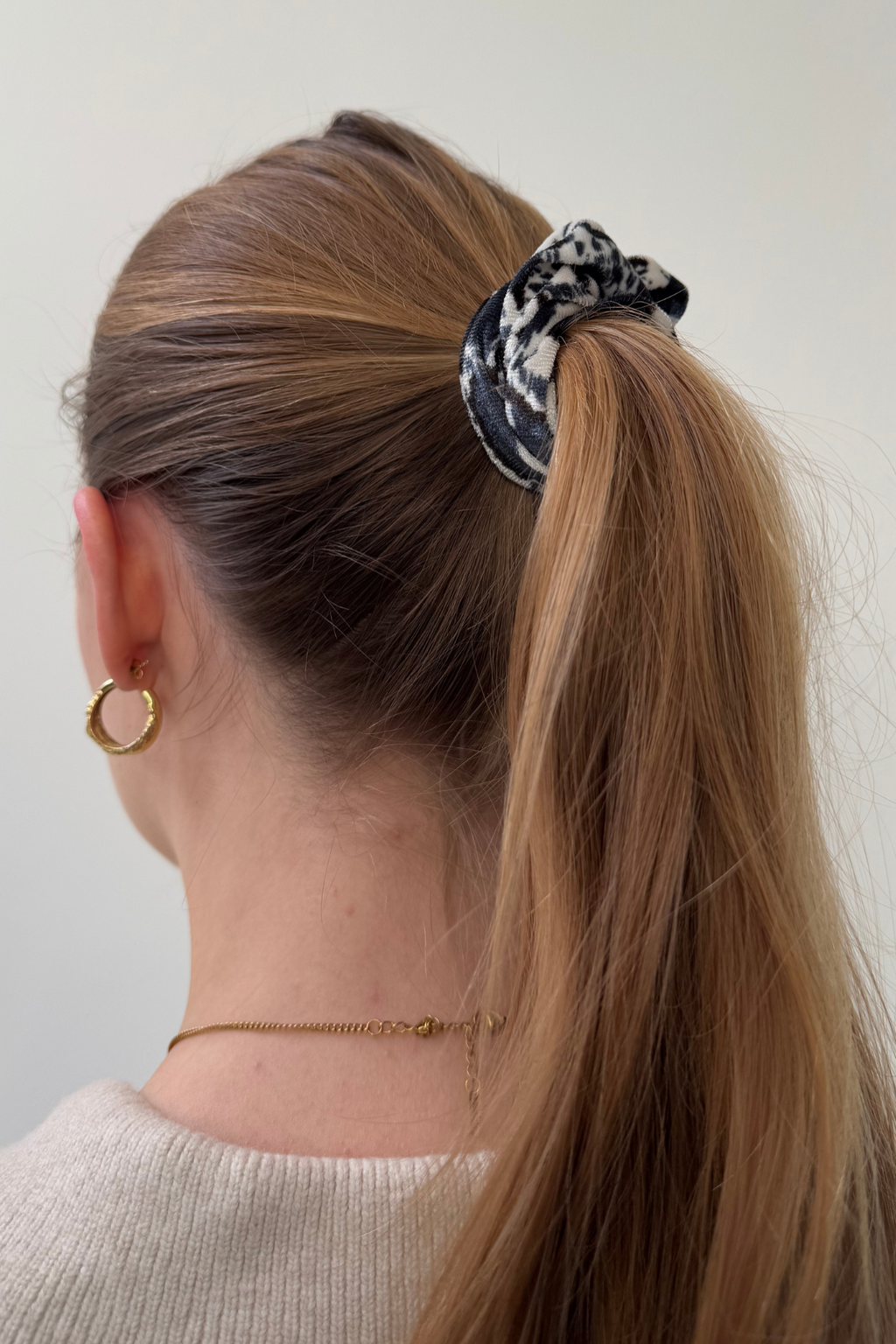 Leopard scrunchie - mėlyna