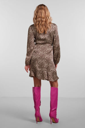 Džuljeta Wrap Kjole - cikorijos kava