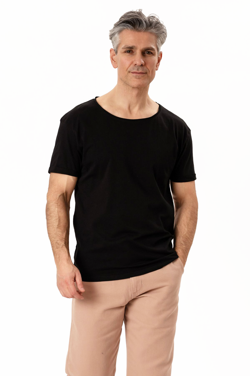 Deep Neck T-shirt - Black