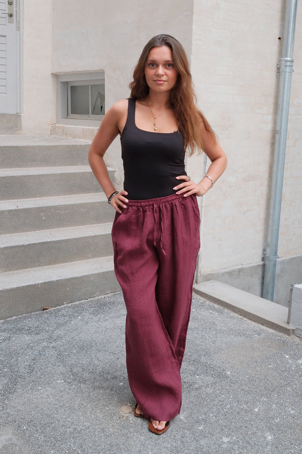 Astrida Lina Pants - Raudona