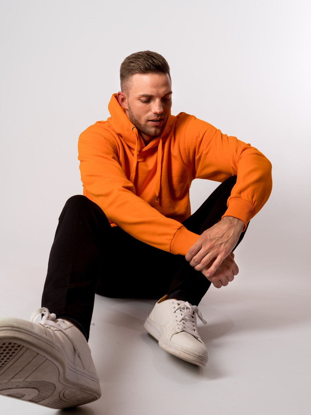 Basic Hoodie - oranžinė