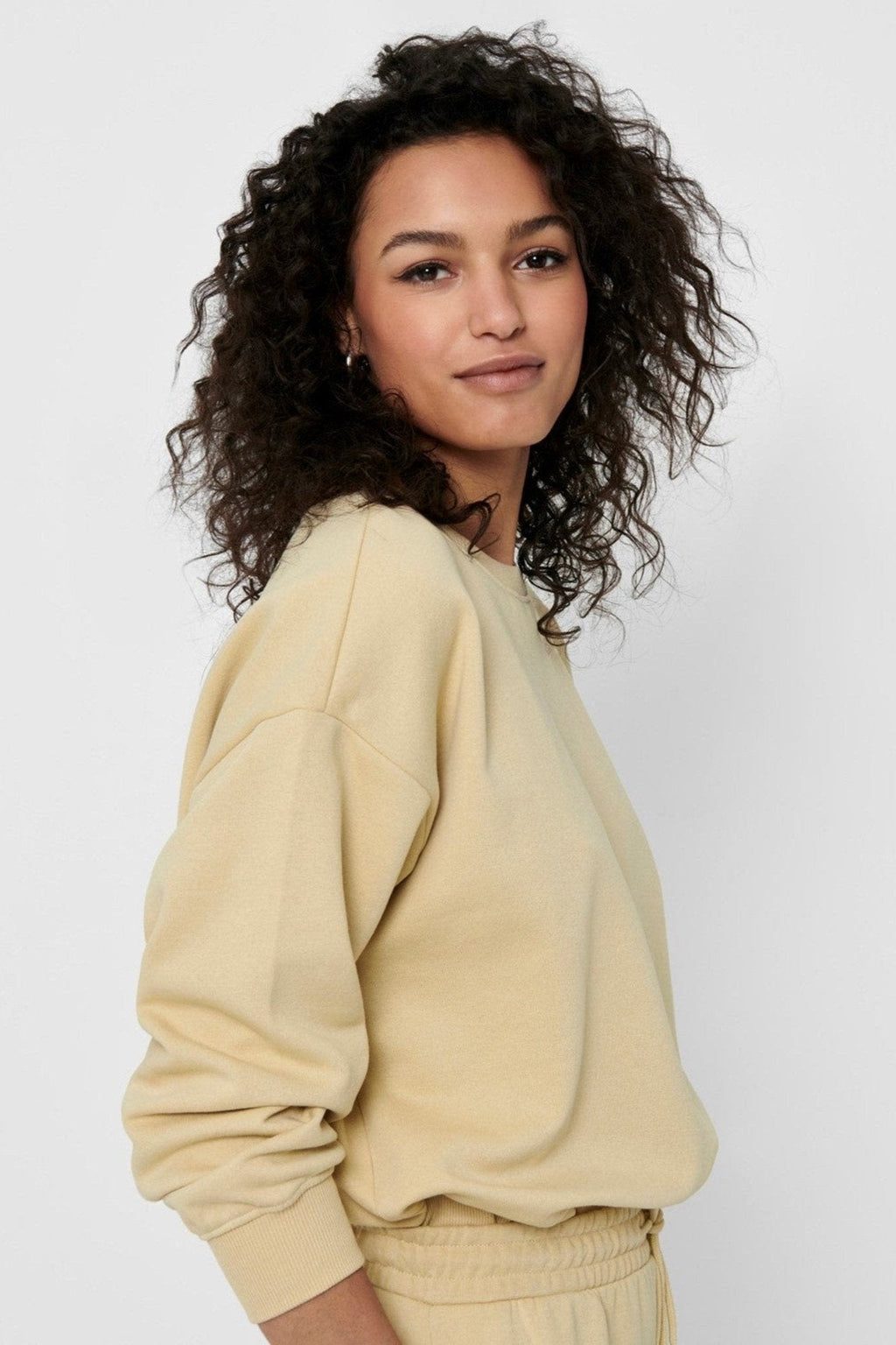 Patogus įgula - smėlio spalvos