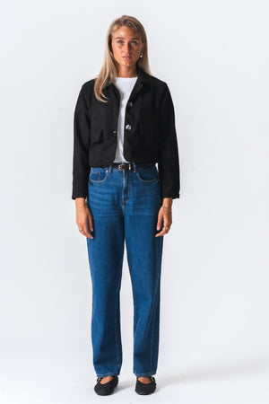 „Nelly“ trumpa striukė - juoda