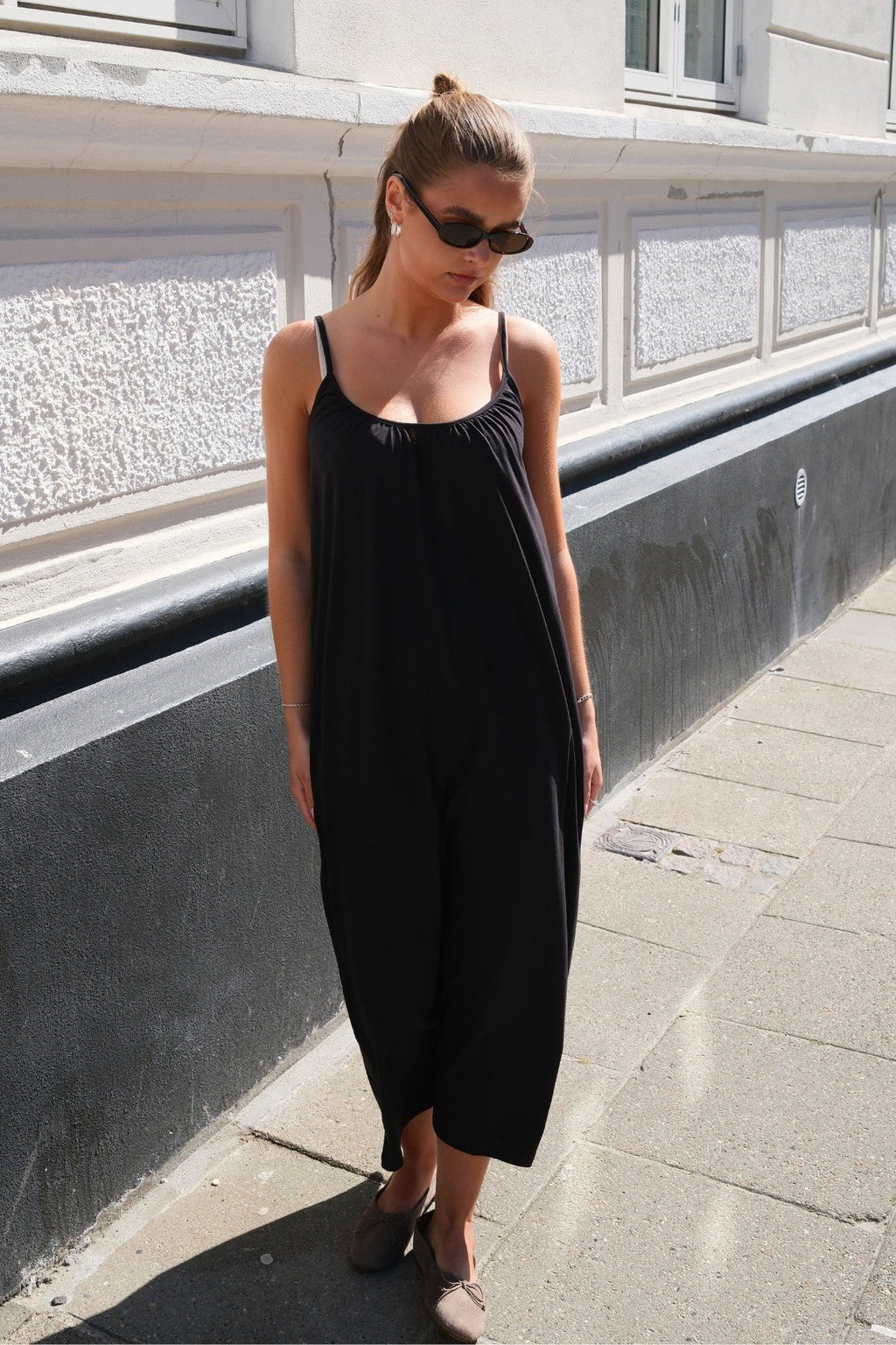 „Luna Singlet“ kulkšnies suknelė - juoda