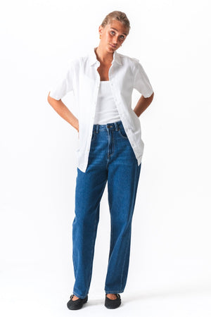 Trumpų rankovių lininiai marškiniai - balti