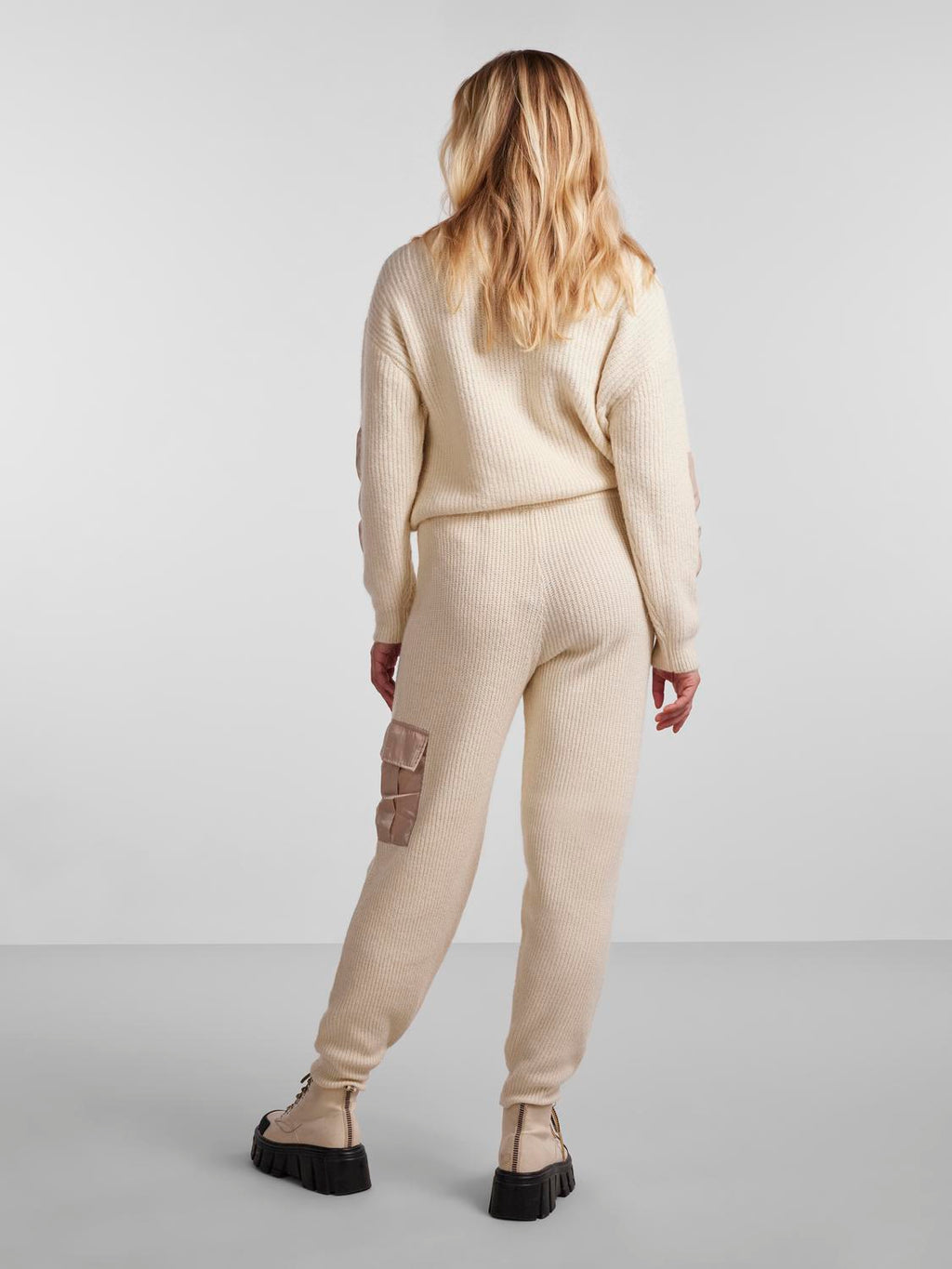 Naura Knit Pants - Antikvariniai balti