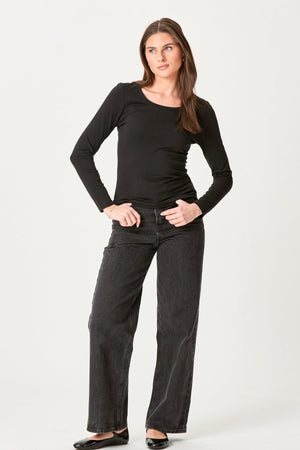 Basic marškinėliai ilgomis rankovėmis-juodi