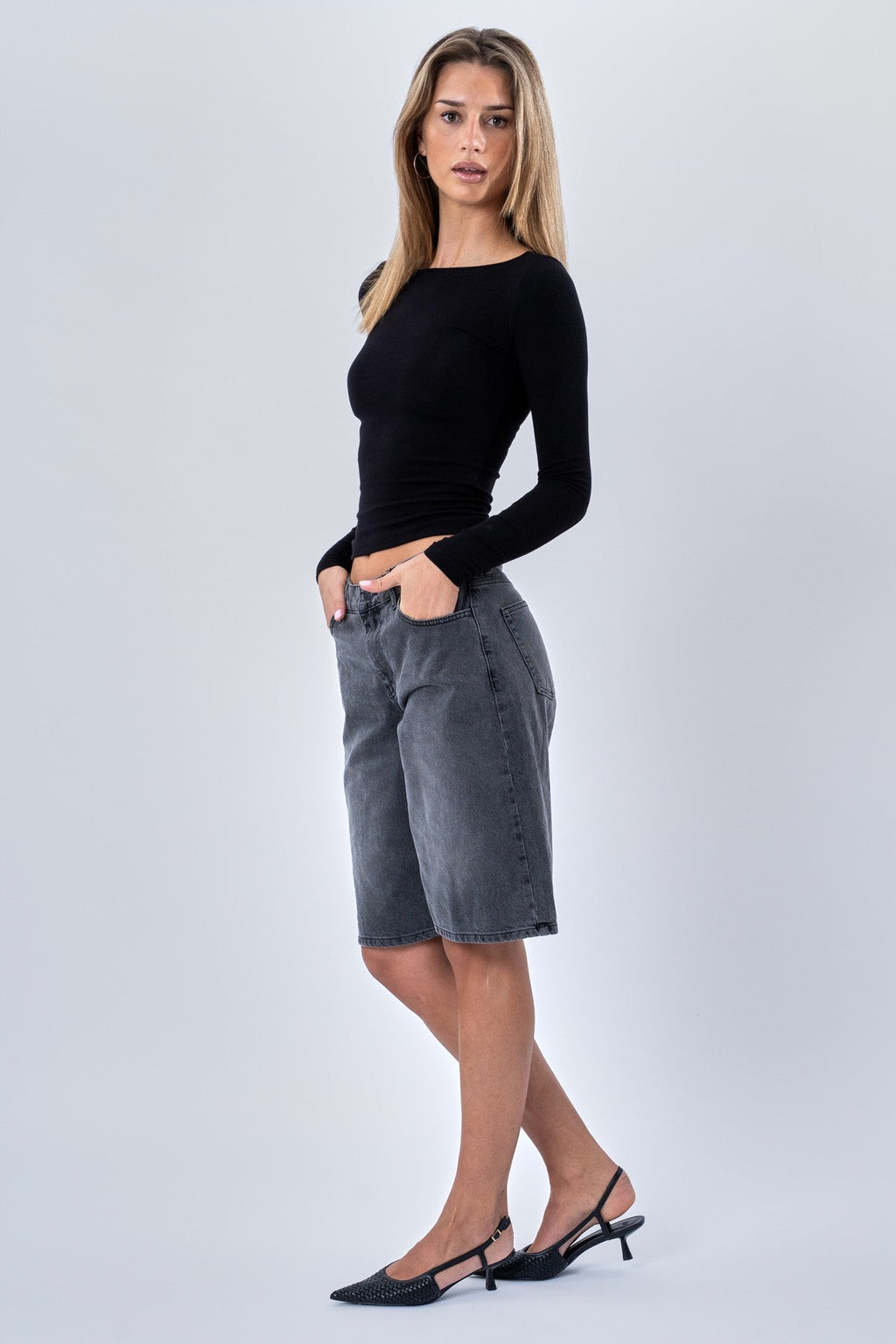 „Cassandra“ palaidinė - juoda