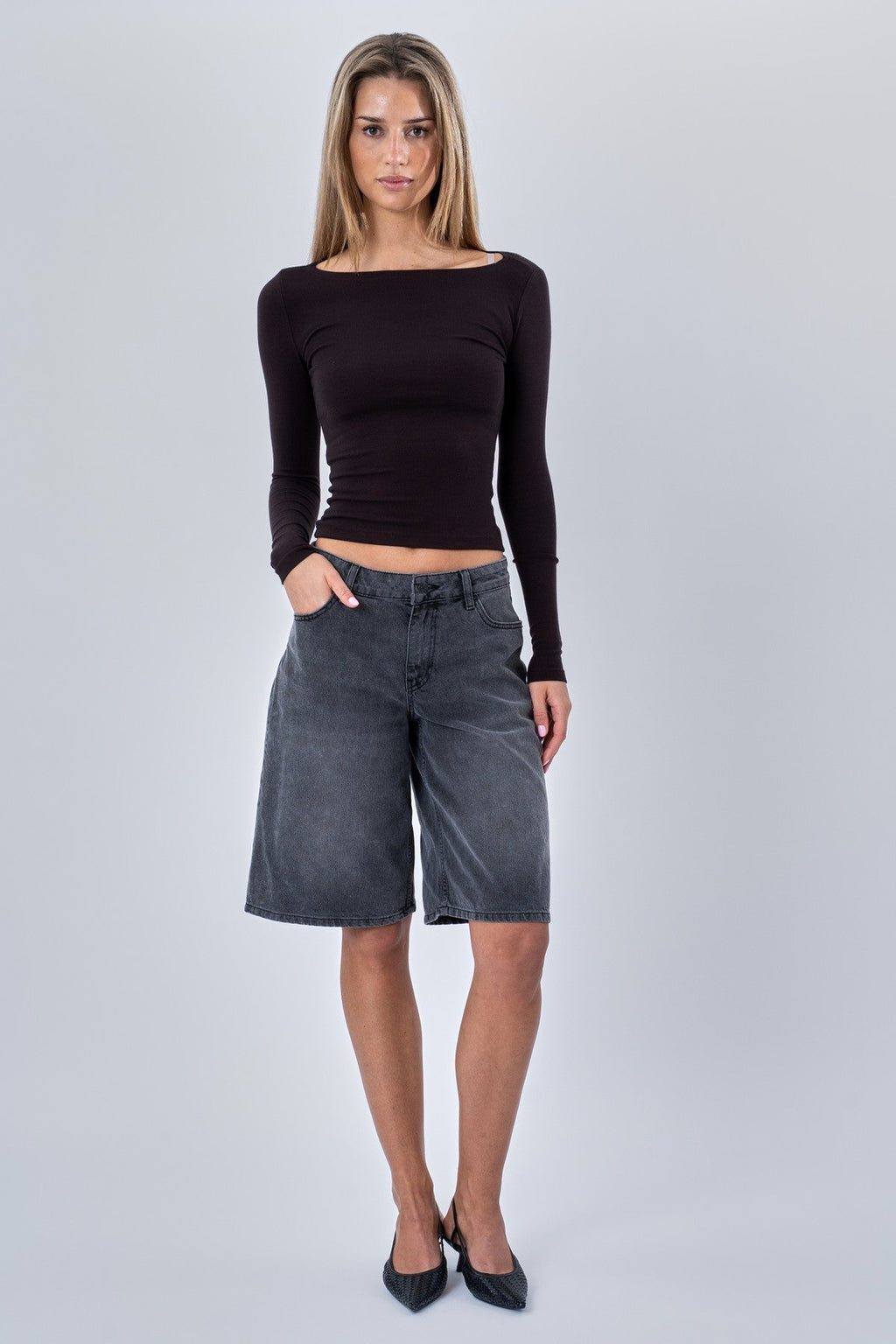 „Cassandra“ palaidinė - juoda