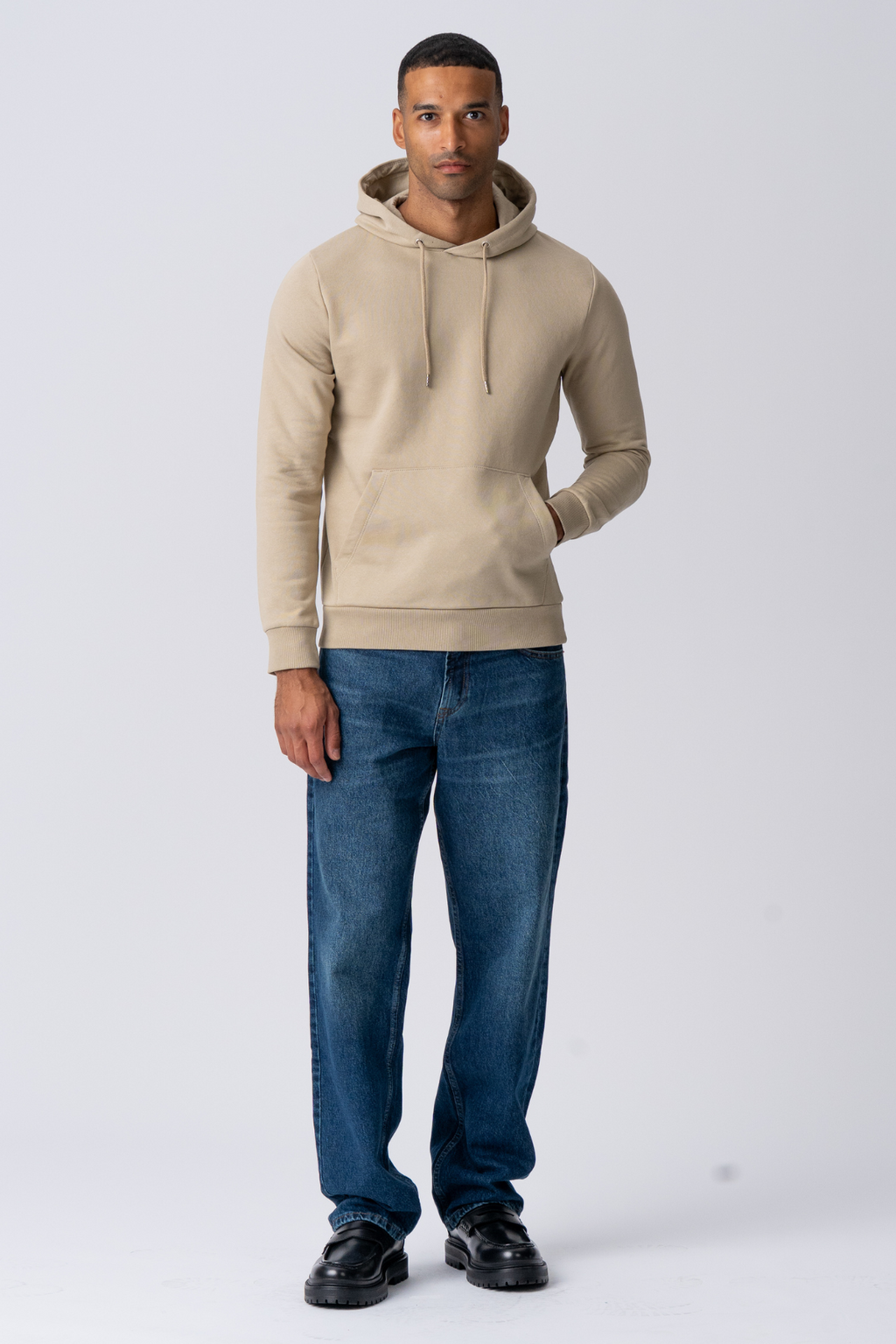 Basic Hoodie prakaitas - tamsus smėlio spalvos