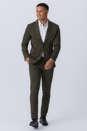 The Original Performance Suit™️ (tamsiai žalia) + kaklaraištis - Paketo pasiūlymas