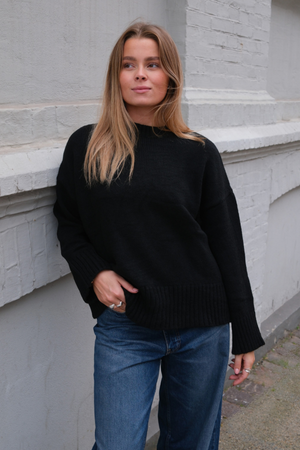 Martina Knit - juoda