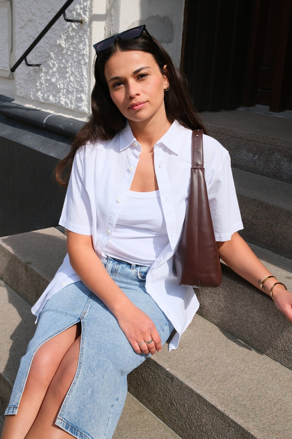 Trumpų rankovių lininiai marškiniai - balti