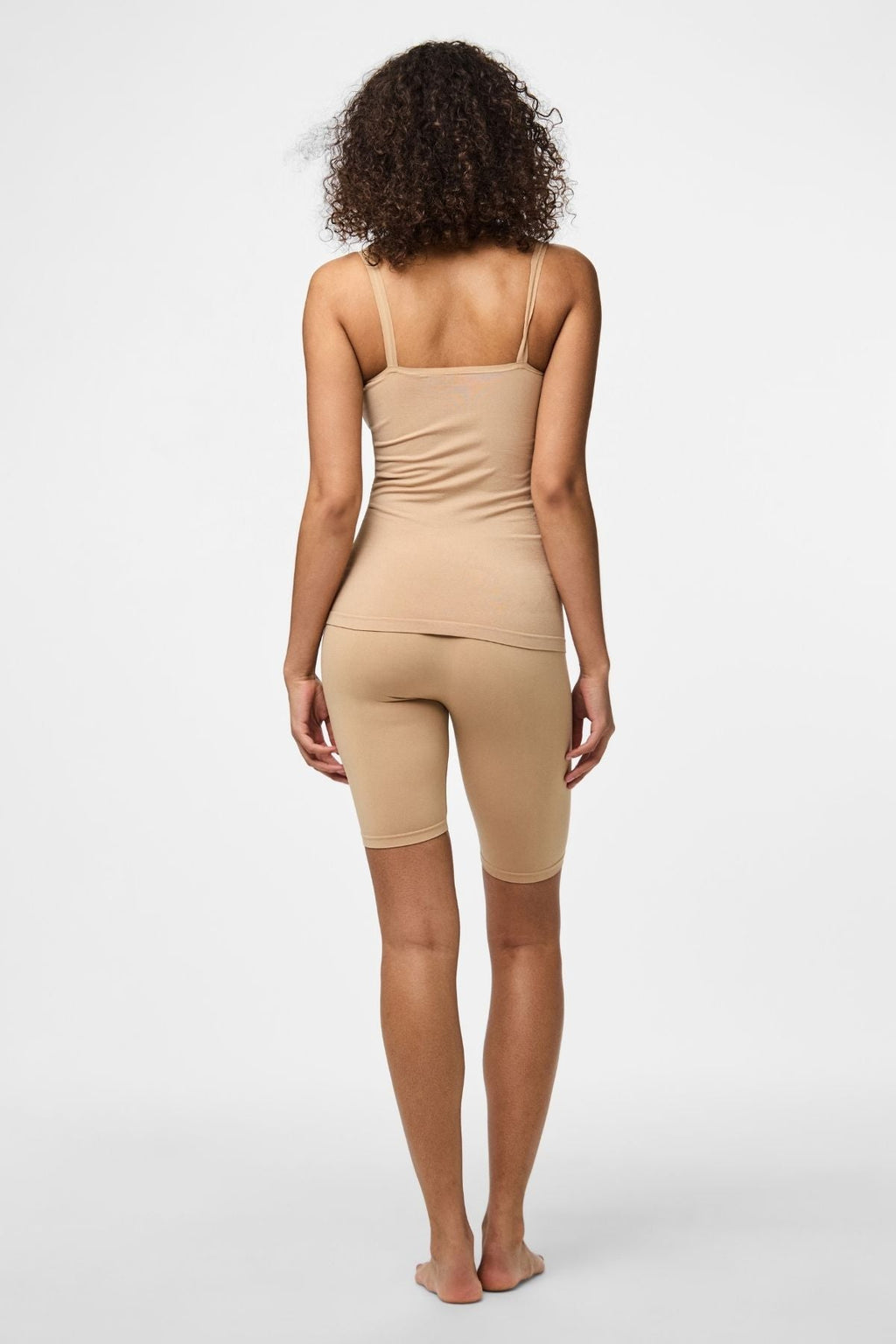 Paprastas apatinis viršus - gamta