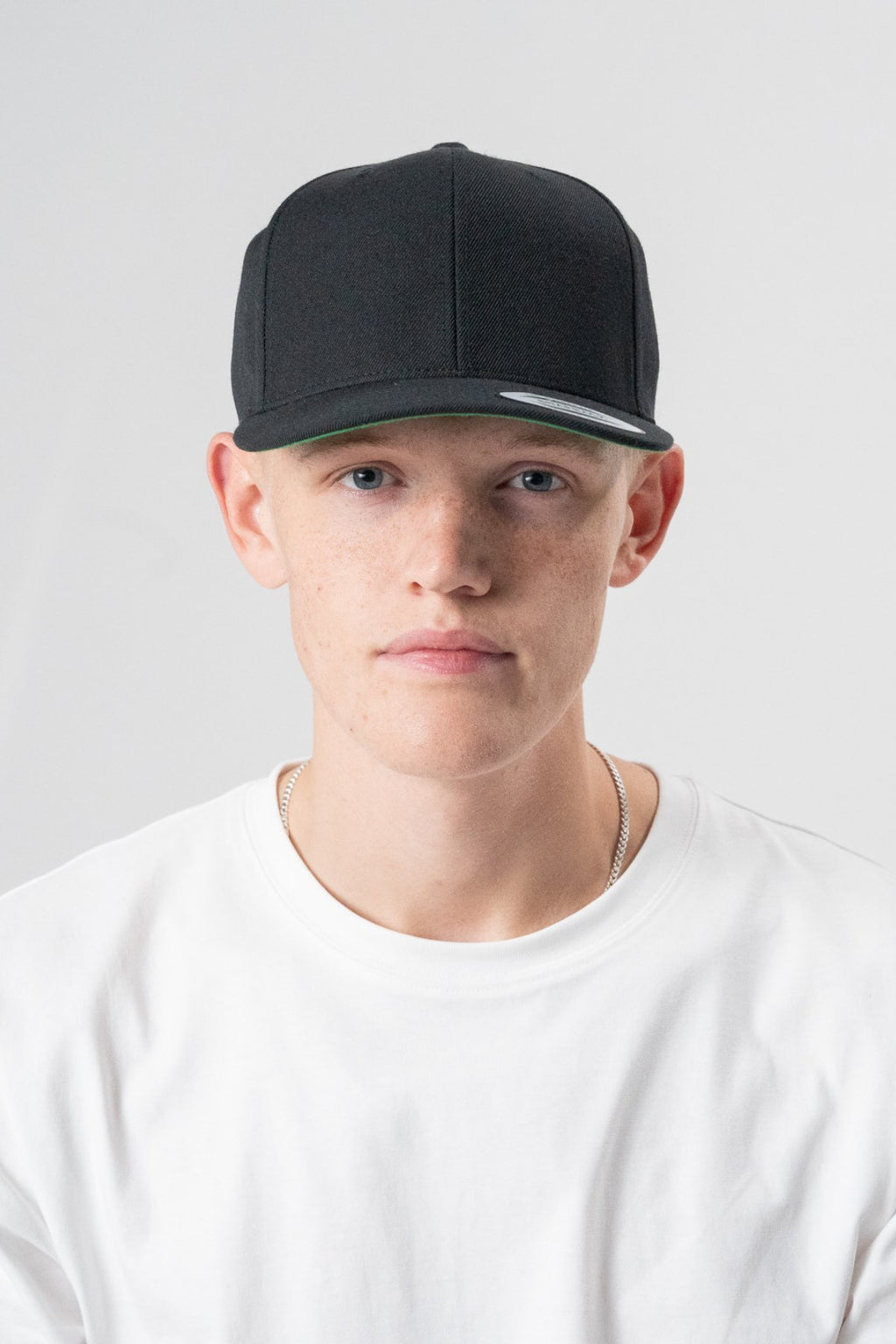 Classic Snapback - Black