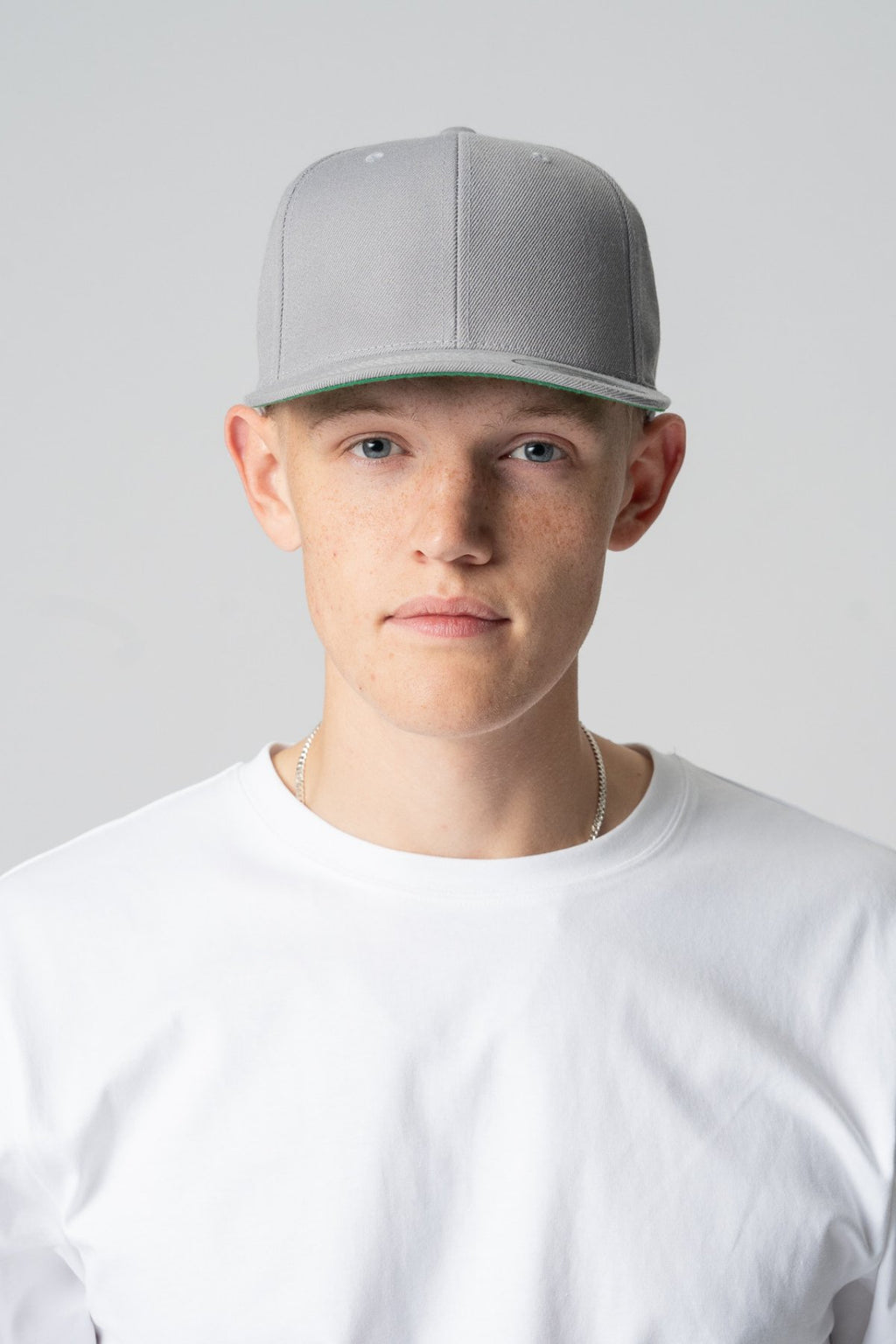 Classic Snapback - Silver