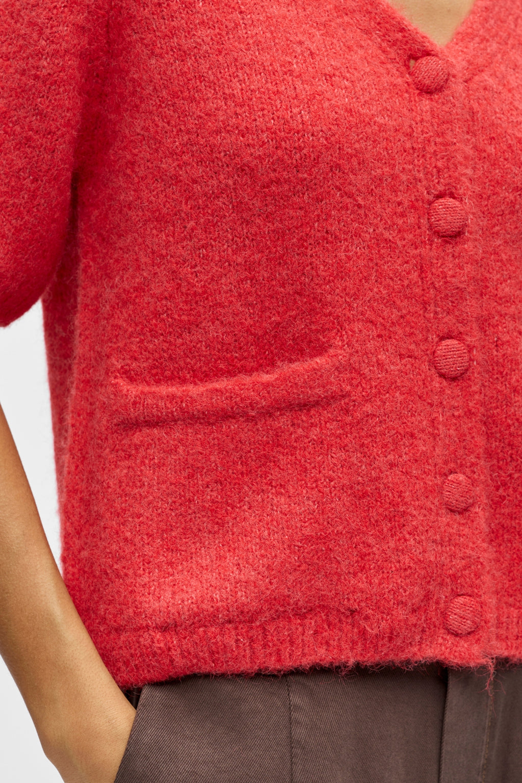 Saggia V formos kaklo megztas megztinis – puansetijos melanžas