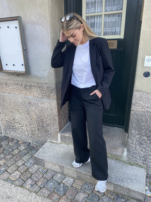 Liza plačia kelnaitės - juoda