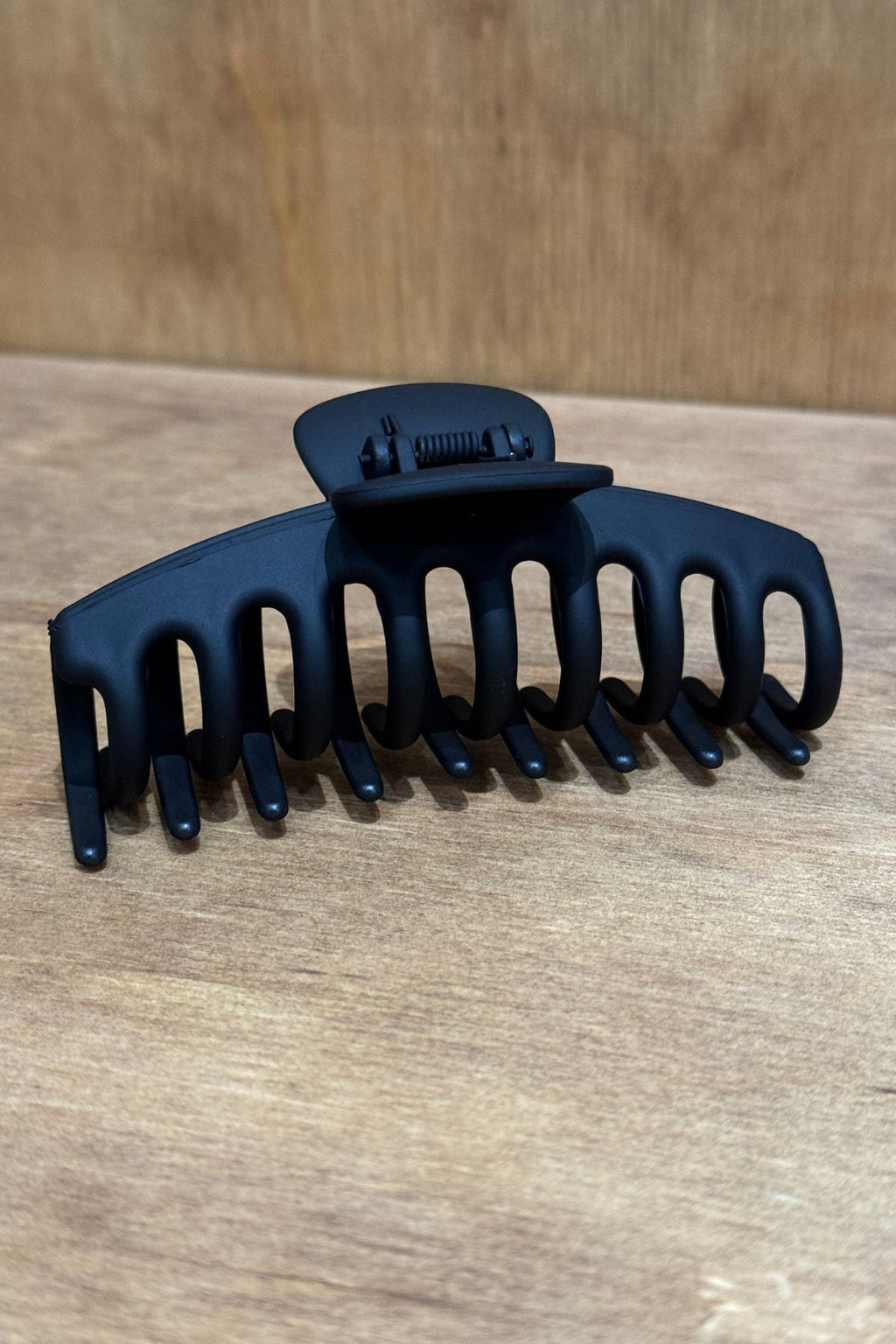 Olivia Hair Clip - Matt Black