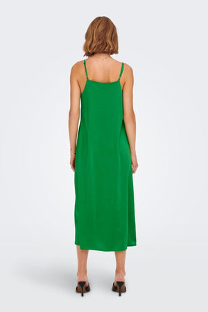 „Cosmo Slip Kjole“ - pirmoji tee