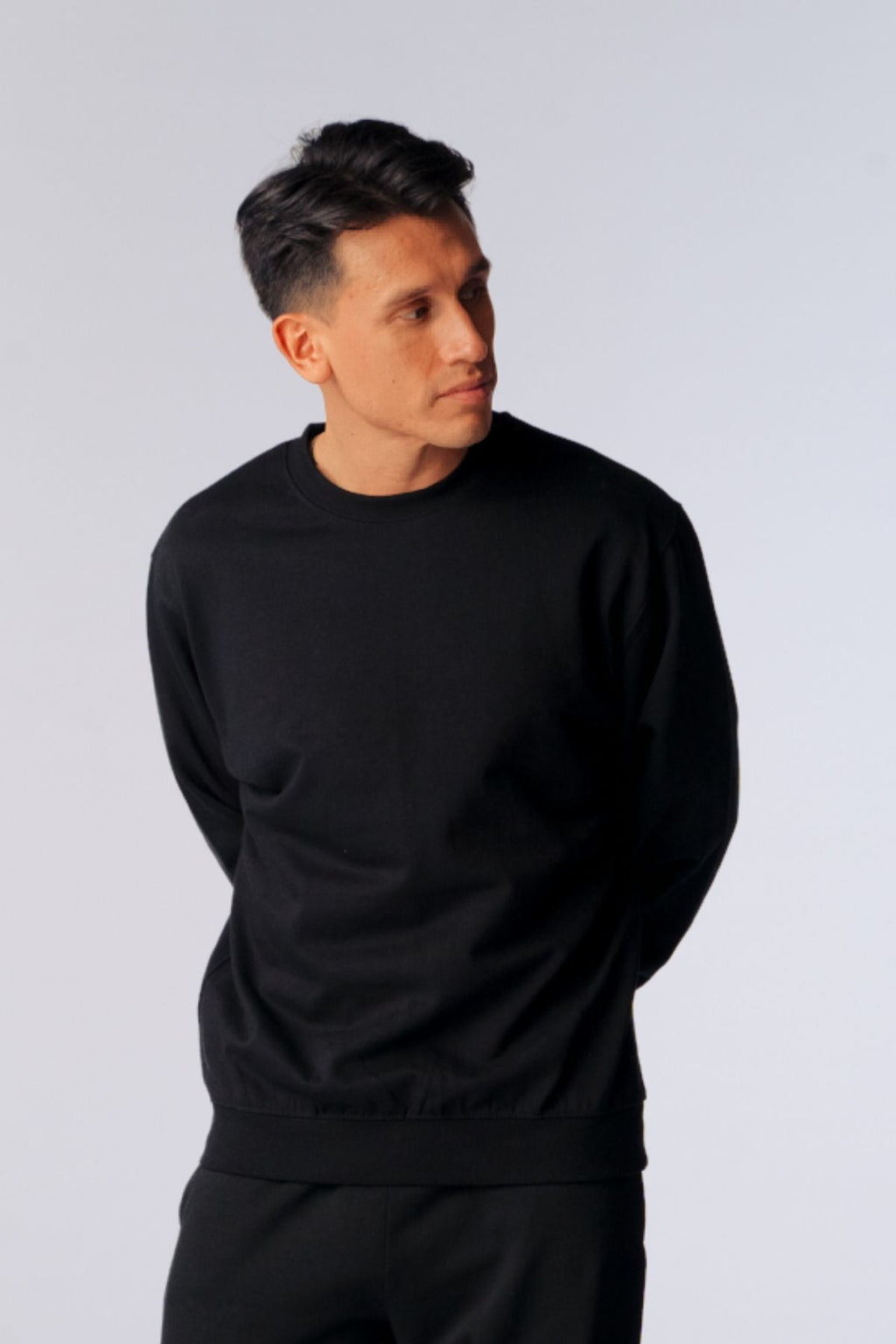 Originalus megztinis - juodas