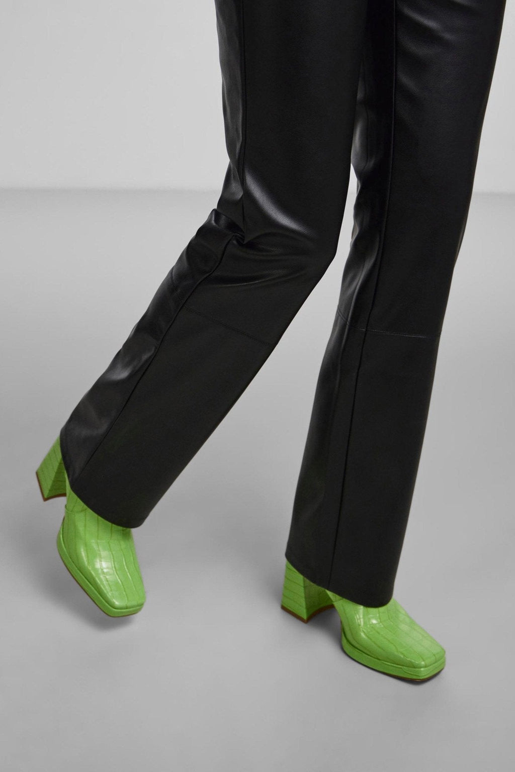 Molla aukšto juosmens bukseris - rūšiuoti