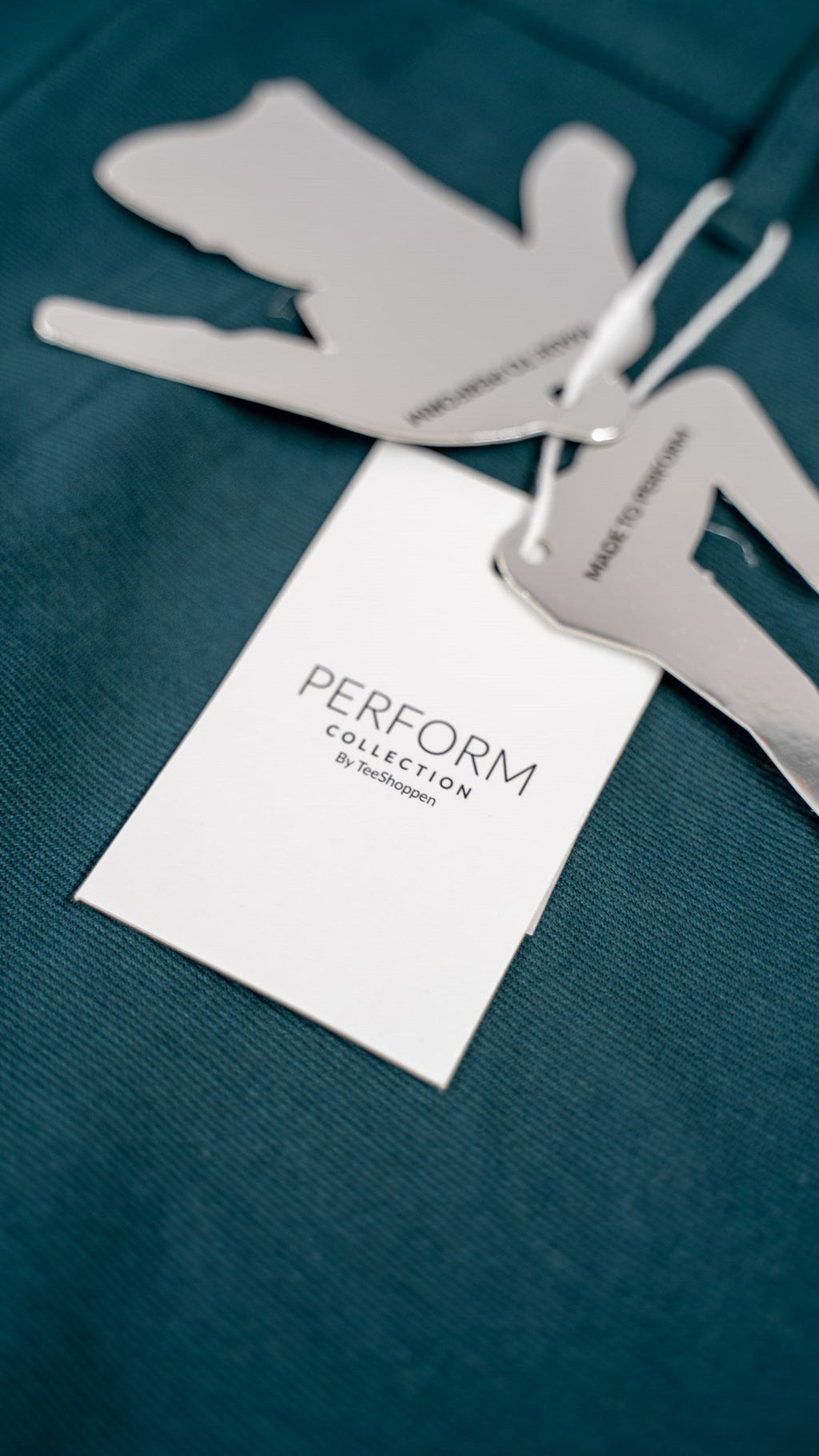 Performance Shorts - Butelis žalias