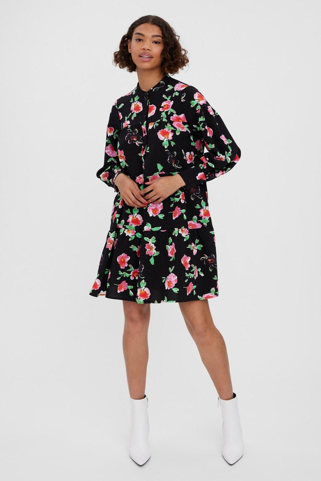 „Hims“ ilgomis rankovėmis - juodos hims