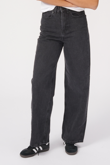 The Original Performance Wide Jeans - Washed Black Denim