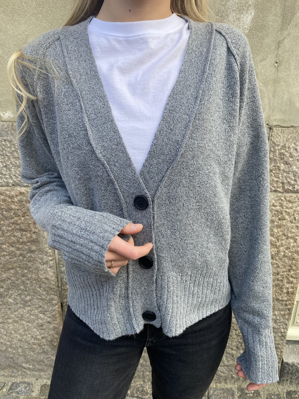 Ian ilgų rankovių megztinis - vidutiniškai pilka