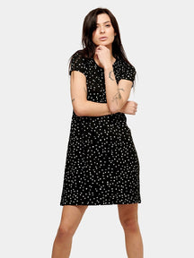 Loose dress with back details - Black triangle square