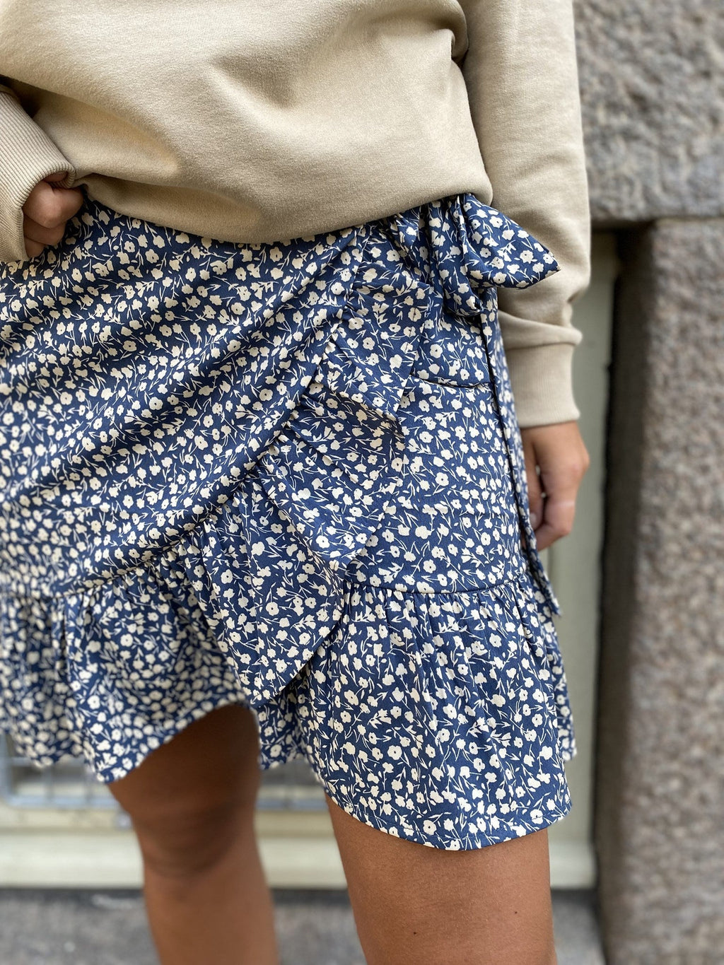 Olivia įvyniojęs sijonas - mėlynas miražas