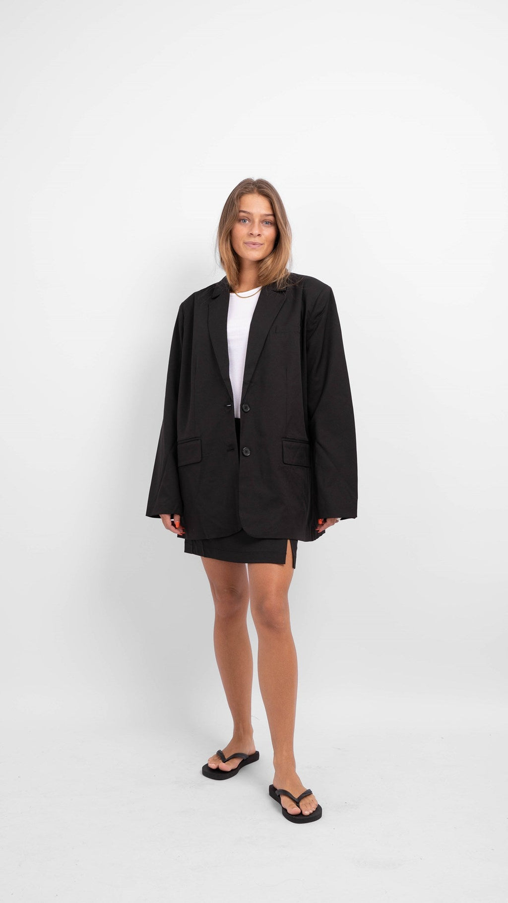 Dydis Oversized Blazer - juodas