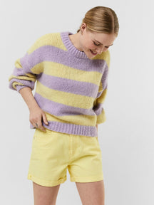 Dryžuotas megztinis O -kaklo megztinis - purpurinis / geltonas
